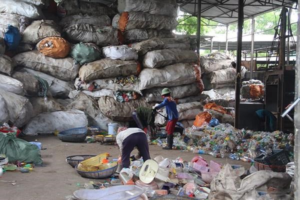 Vựa Thu Mua Ve Chai TPHCM: Địa Chỉ Uy Tín Cho Phế Liệu Của Bạn